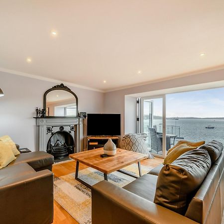Вилла Point House Милфорд-Хейвен Экстерьер фото